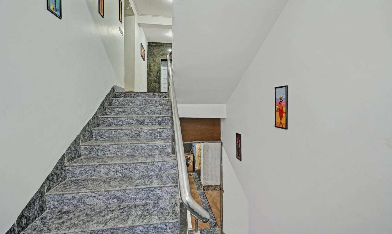 Treebo Sidhartha Elite Hotel Bhuvanesvar Kültér fotó